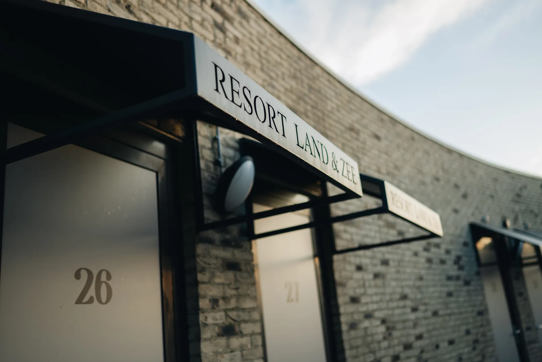 Lichte kamer met airco en eigen terras in de buitenring